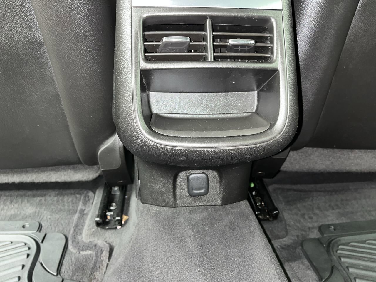 Used 2017 Chevrolet Impala LT FWD image 11