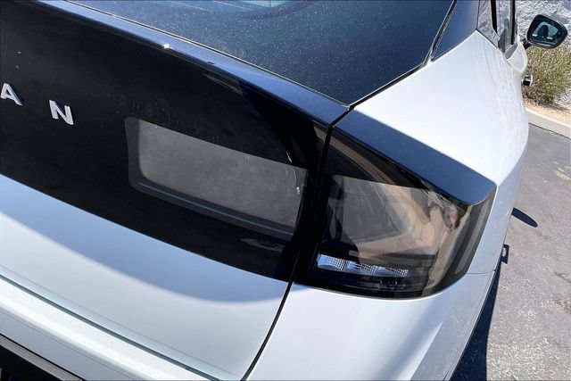 New 2026 Nissan Leaf Platinum+ w/ Illuminated Package FWD image 11