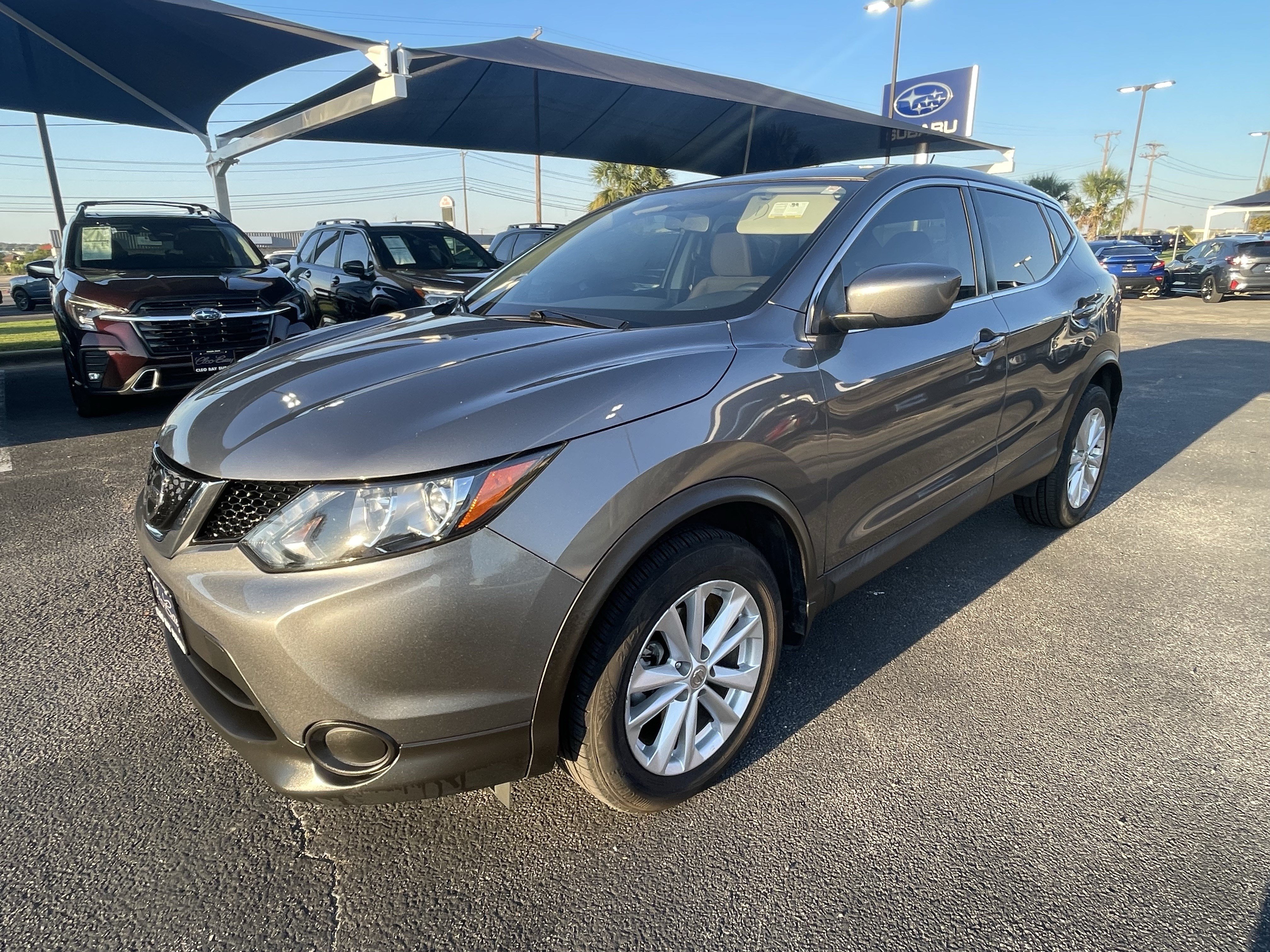 Used 2018 Nissan Rogue Sport S w/ S Appearance Package FWD image 3