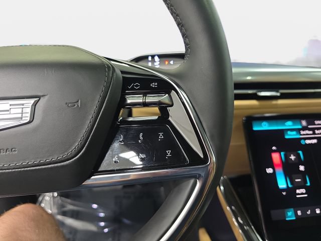 Used 2025 Cadillac Escalade IQ Luxury 2 AWD/4WD image 18
