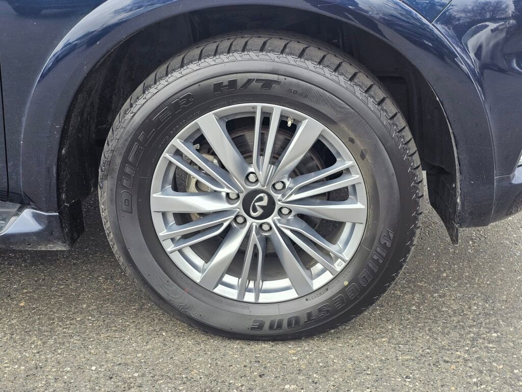 Used 2024 INFINITI QX80 Luxe image 9