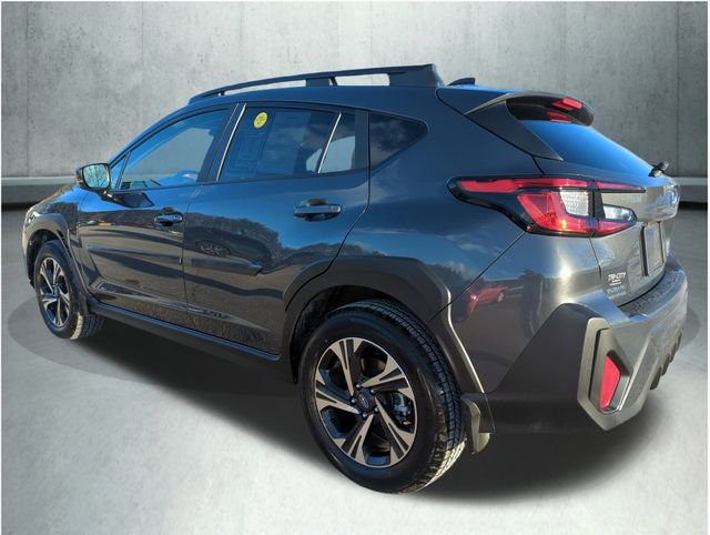 Used 2025 Subaru Crosstrek 2.0i Premium image 3