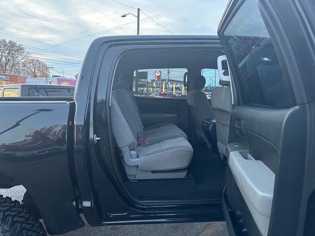 Used 2012 Toyota Tundra 4x4 CrewMax w/ Tow Pkg image 15