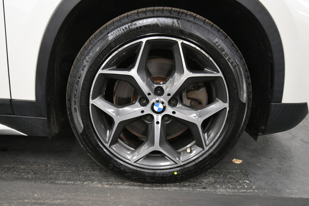Used 2019 BMW X1 xDrive28i w/ Convenience Package image 32