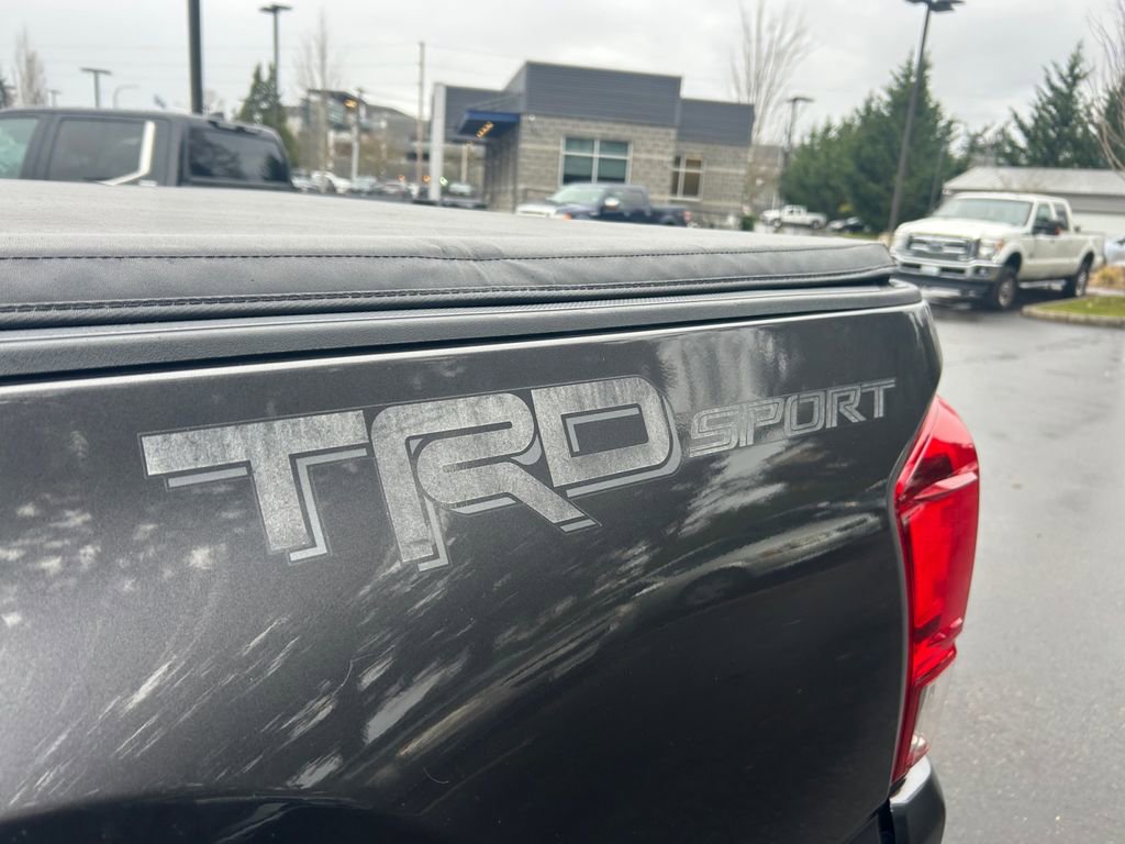 Used 2016 Toyota Tacoma TRD Sport w/ Towing Package image 32
