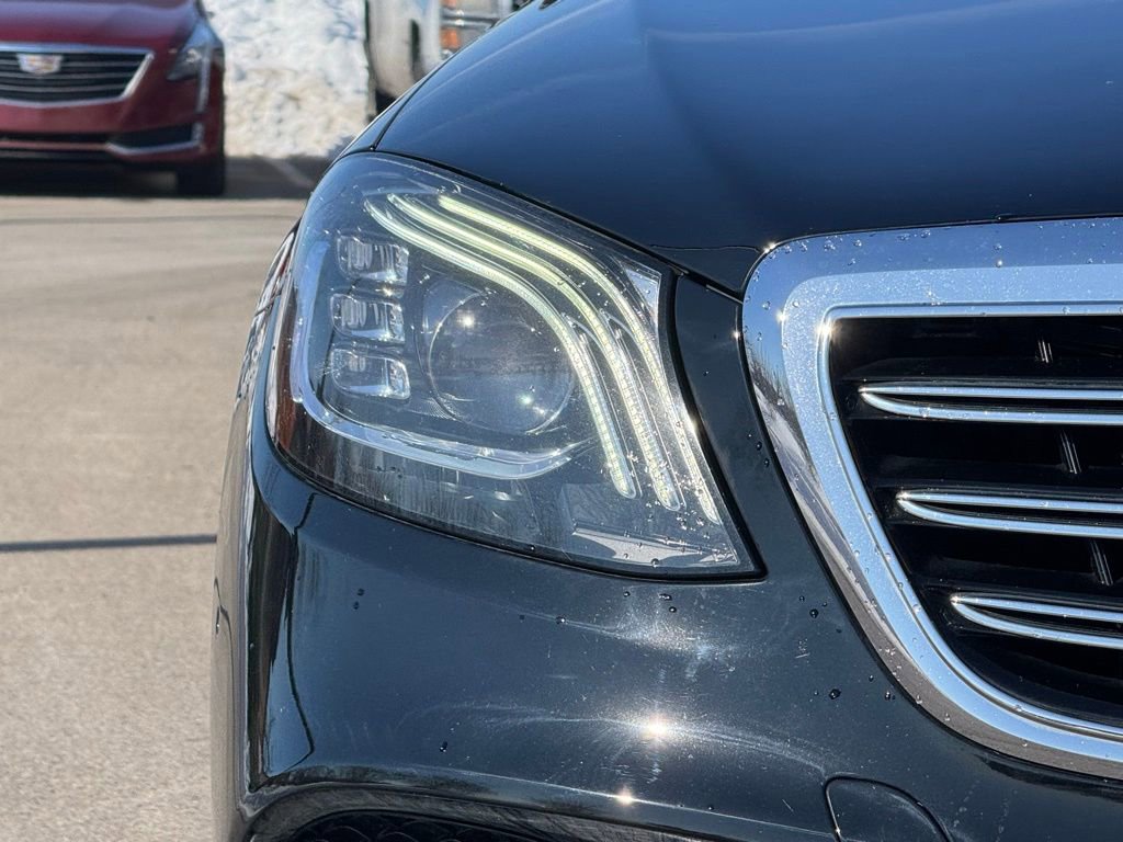 Used 2019 Mercedes-Benz S 560 4MATIC Sedan w/ AMG Line Exterior image 5