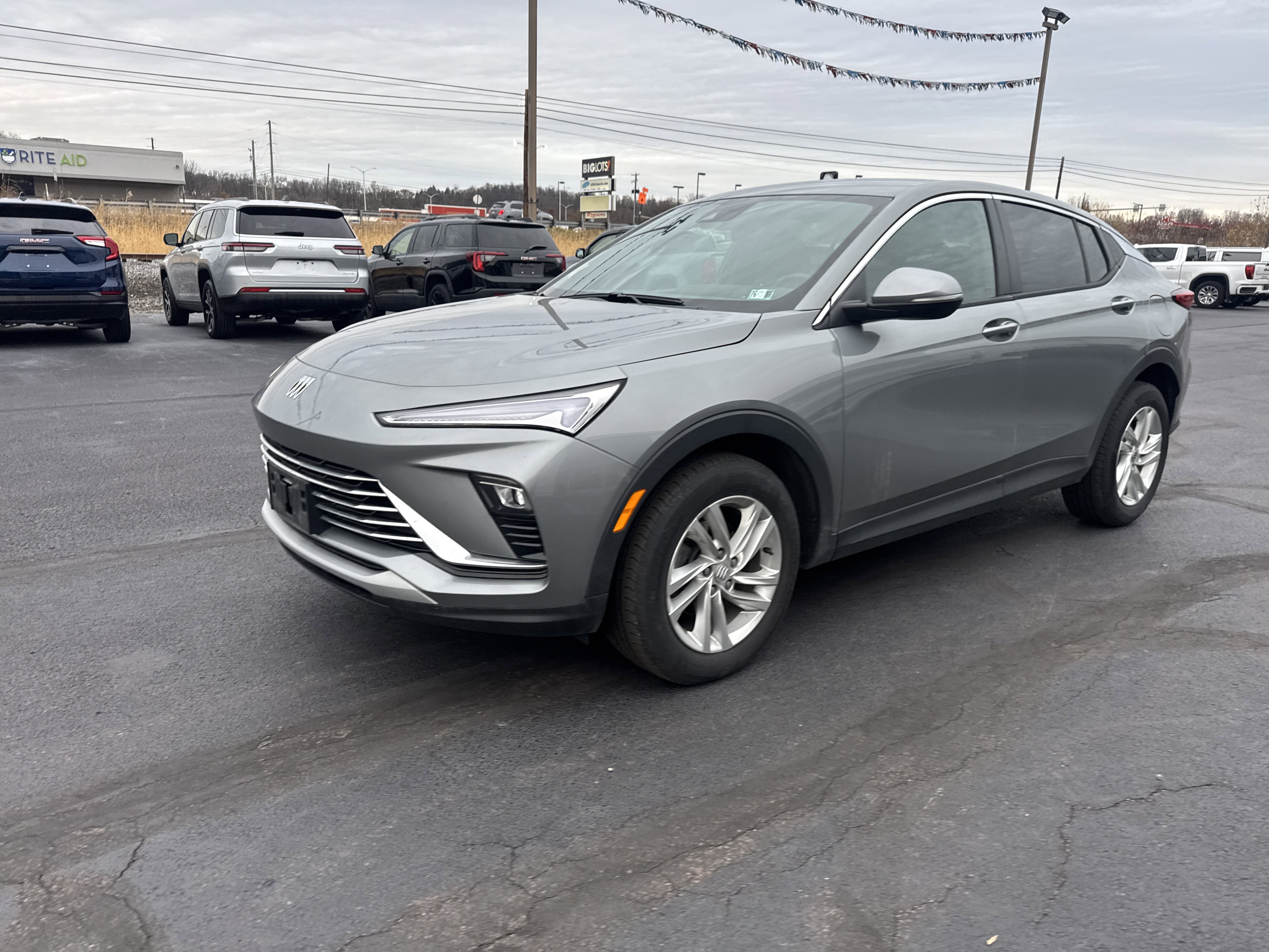 Used 2024 Buick Envista Preferred w/ Convenience I Package image 8