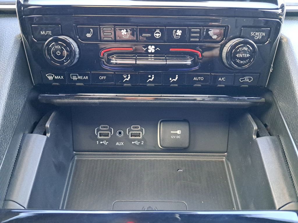 New 2025 Jeep Grand Cherokee Limited w/ Luxury Tech Group II image 22