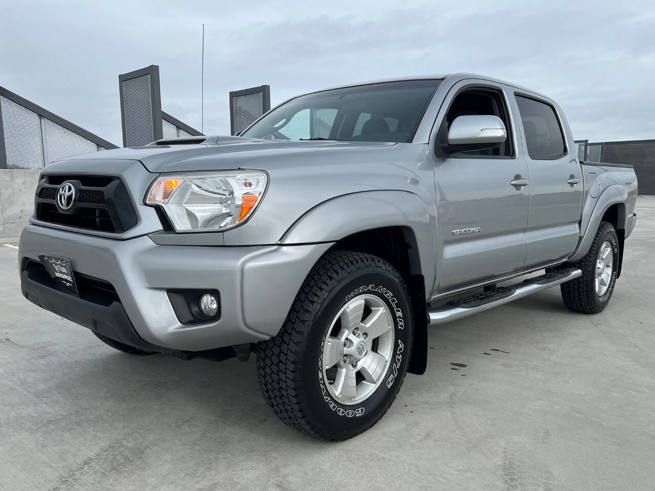 Used 2014 Toyota Tacoma 4x4 Double Cab w/ TRD Sport Package image 11