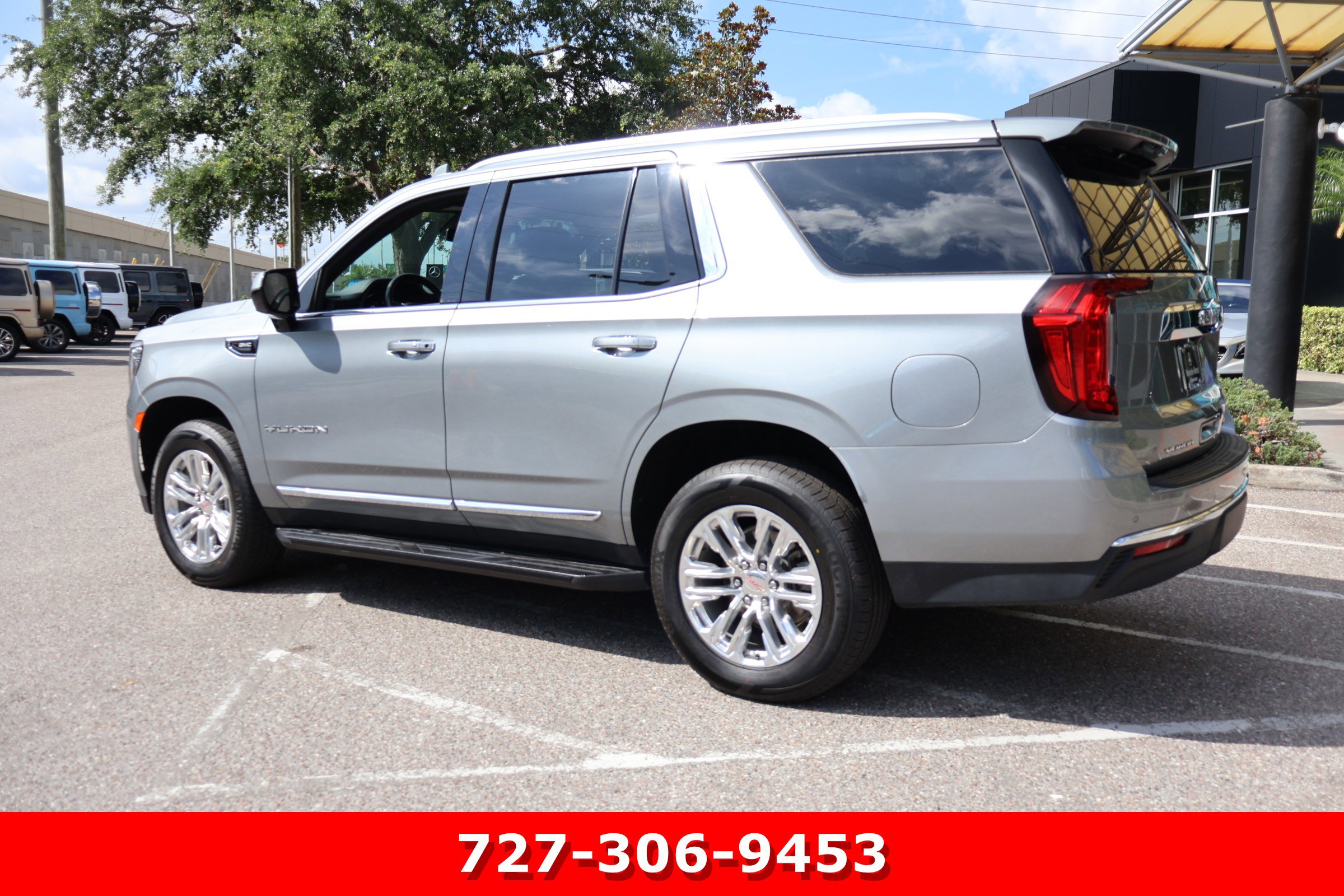 Used 2023 GMC Yukon SLT RWD image 7