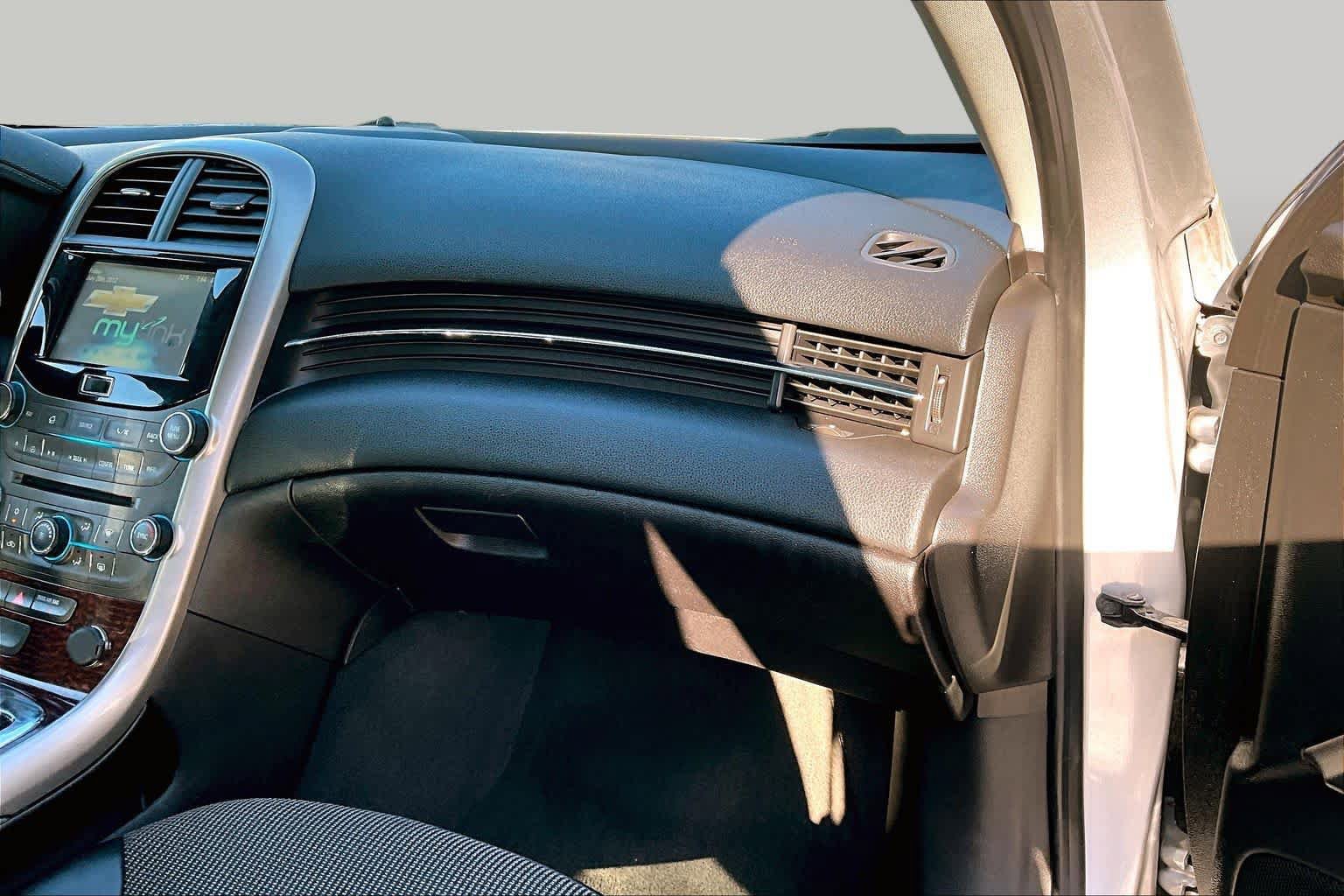 Used 2013 Chevrolet Malibu LT FWD image 19