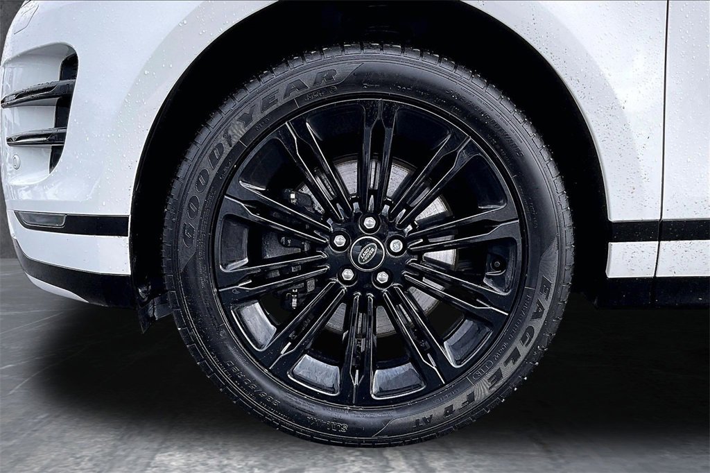 Used 2025 Land Rover Range Rover Evoque Dynamic SE image 34