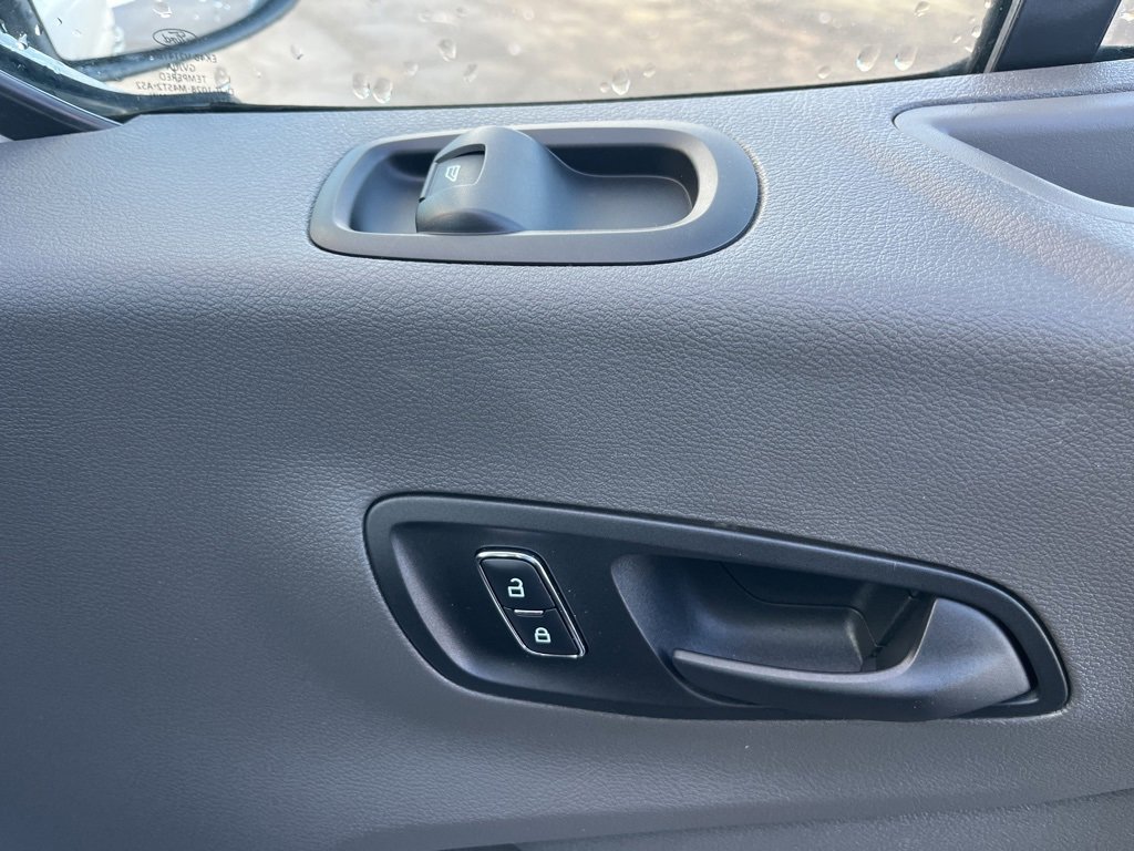 Used 2024 Ford Transit 350 XLT image 10