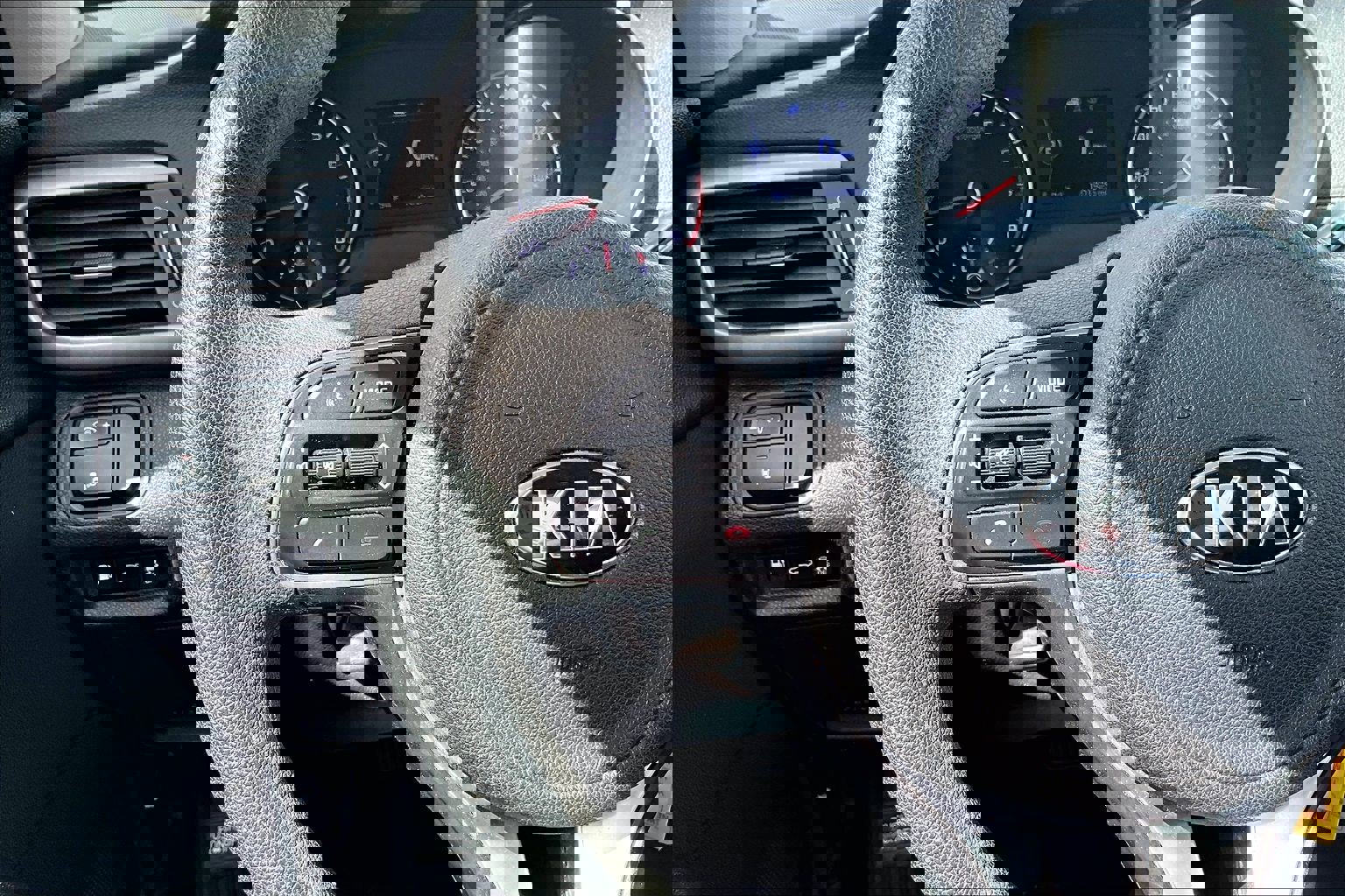 Used 2018 Kia Optima LX image 16