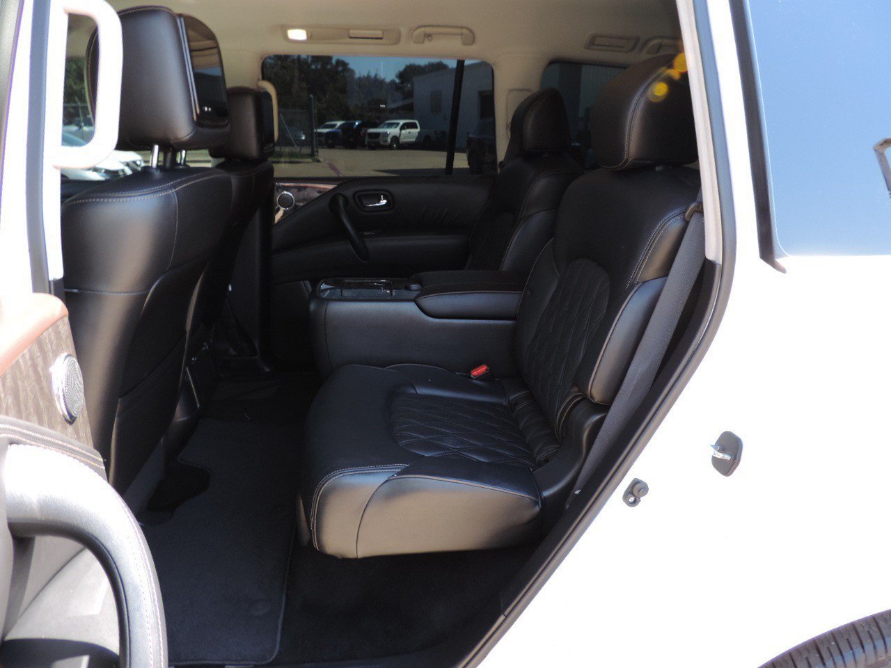 Used 2022 Nissan Armada Platinum w/ Captain's Chairs Package RWD image 21