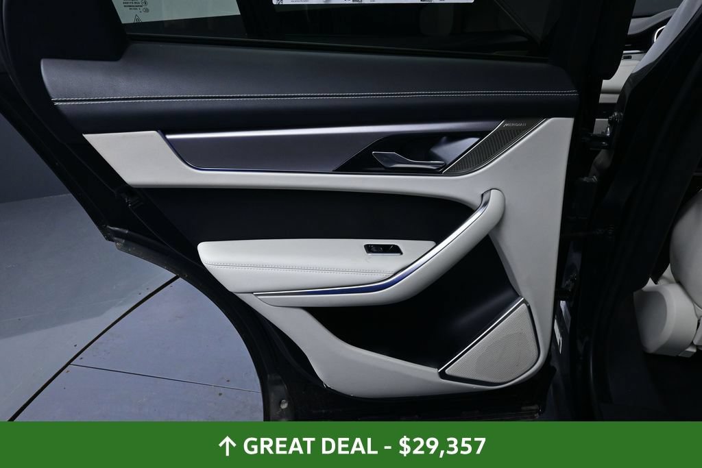 Used 2021 Jaguar F-PACE R-Dynamic S AWD/4WD image 20