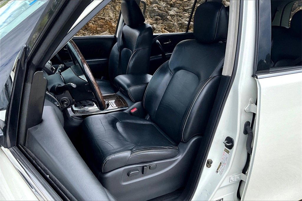 Used 2017 INFINITI QX80 4WD image 24