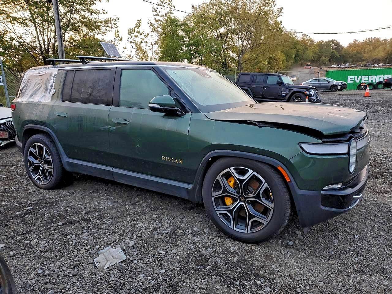 Used 2023 Rivian R1S Launch Edition