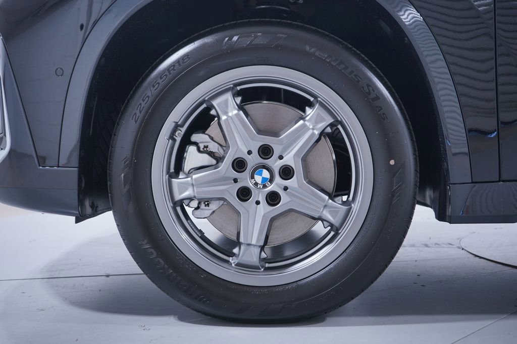 New 2026 BMW X1 xDrive28i image 2