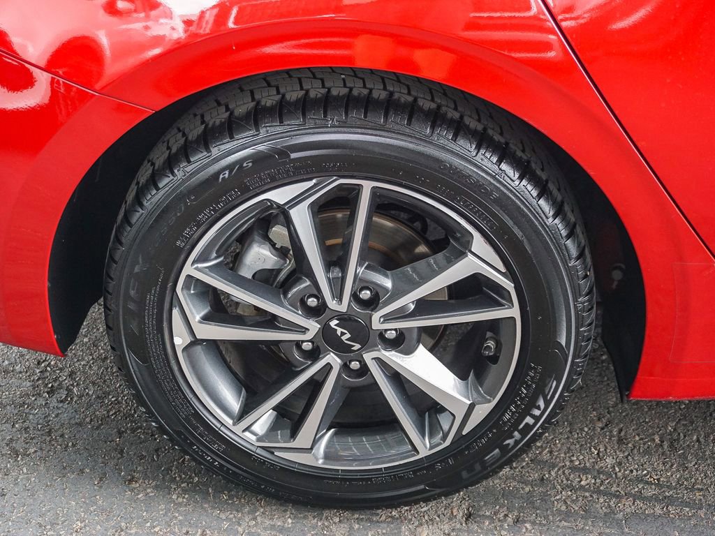 Certified 2022 Kia Forte LXS w/ LXS Technology Package FWD image 9