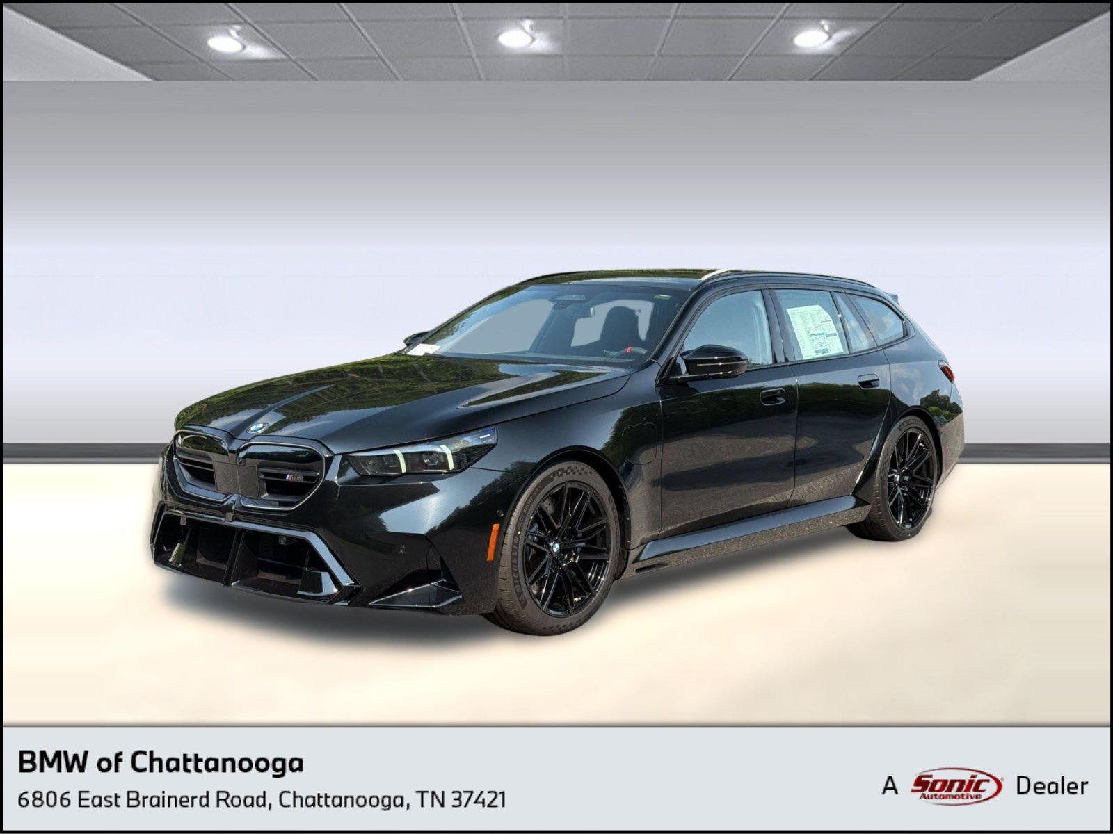 New 2027 BMW M5 Touring AWD/4WD image 1