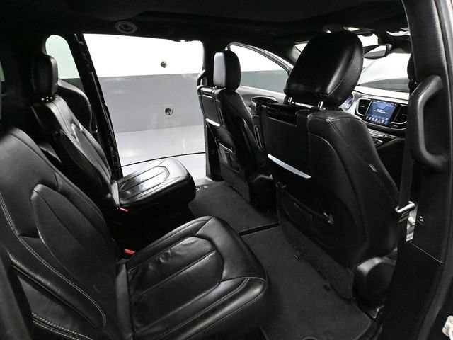 Used 2019 Chrysler Pacifica Touring-L Plus w/ Advanced Safetytec Group FWD image 53