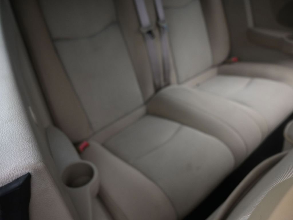 Used 2011 Chrysler 200 Limited image 17