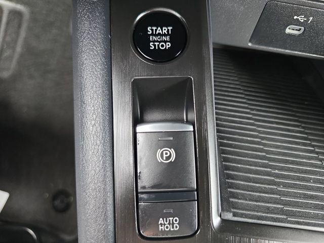 New 2026 Nissan Kicks S image 27