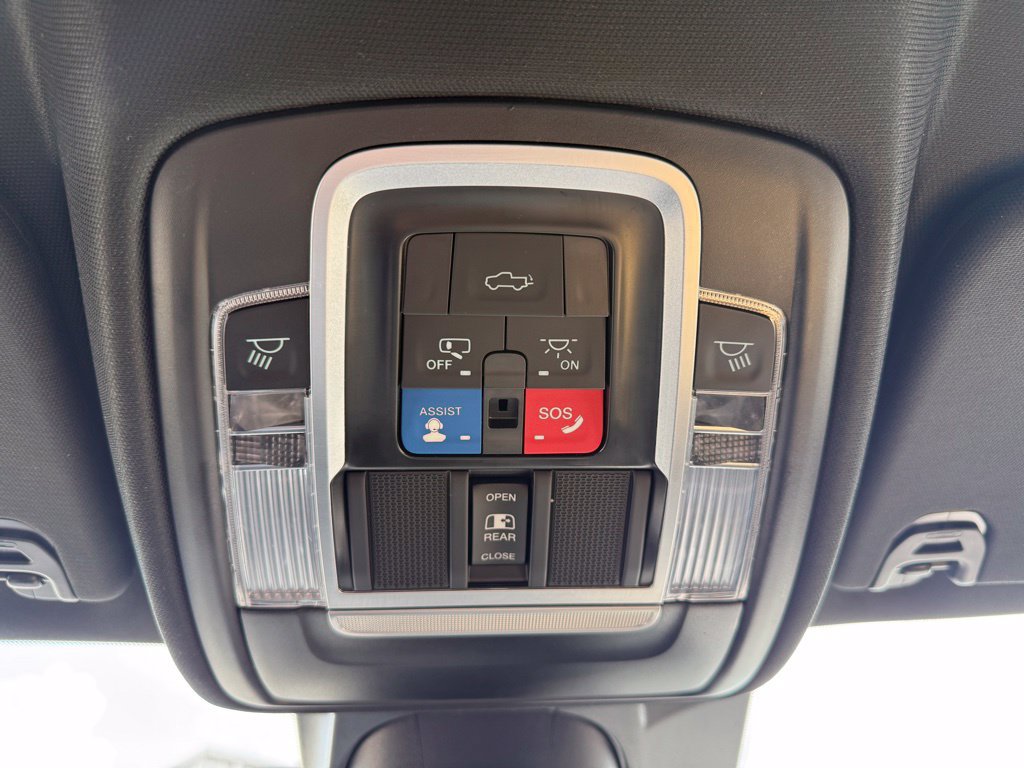 Used 2022 RAM 1500 Limited AWD/4WD image 29
