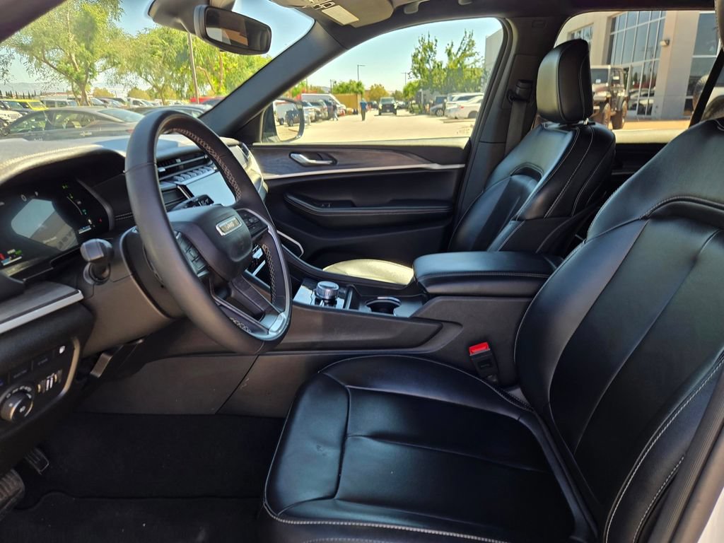 Used 2024 Jeep Grand Cherokee Limited 4xe AWD/4WD image 32
