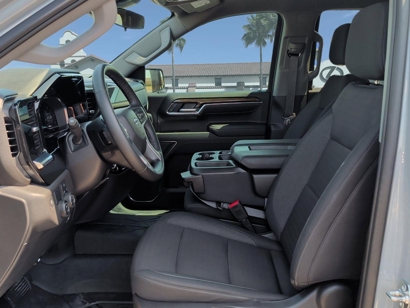 Used 2025 Chevrolet Silverado 1500 RST w/ Dark Appearance Package image 8