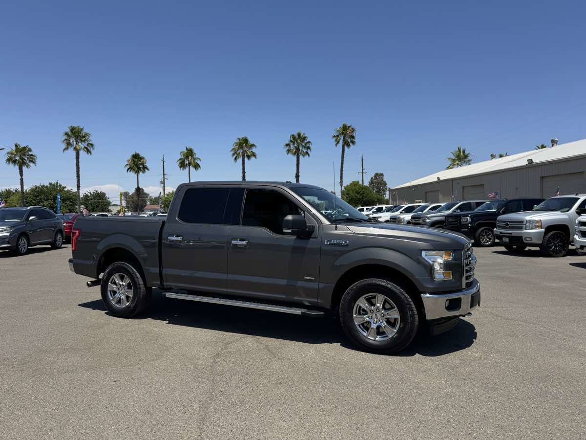 Used 2017 Ford F150 XLT w/ Equipment Group 302A Luxury image 14
