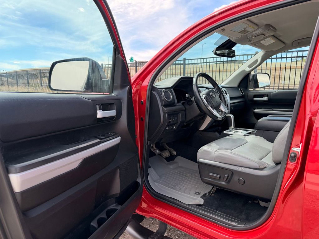 Used 2021 Toyota Tundra SR5 w/ SR5 Leather Package AWD/4WD image 8