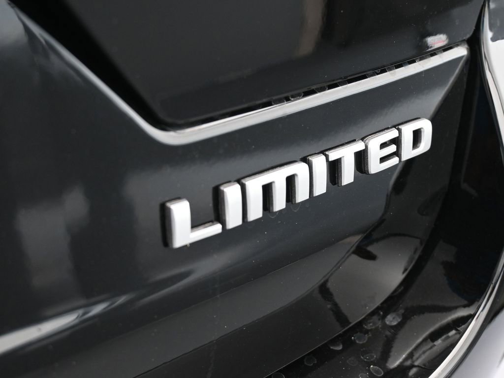 Used 2025 Jeep Grand Cherokee Limited image 27