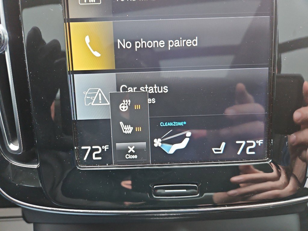 Used 2019 Volvo XC40 T5 Momentum image 24