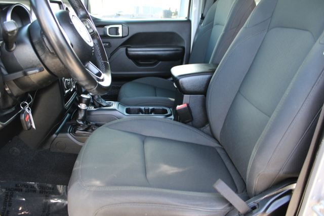 Used 2021 Jeep Wrangler Unlimited Sport AWD/4WD image 36