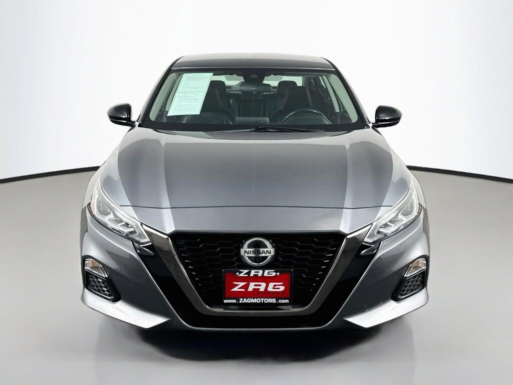 Used 2020 Nissan Altima 2.5 SR FWD image 8
