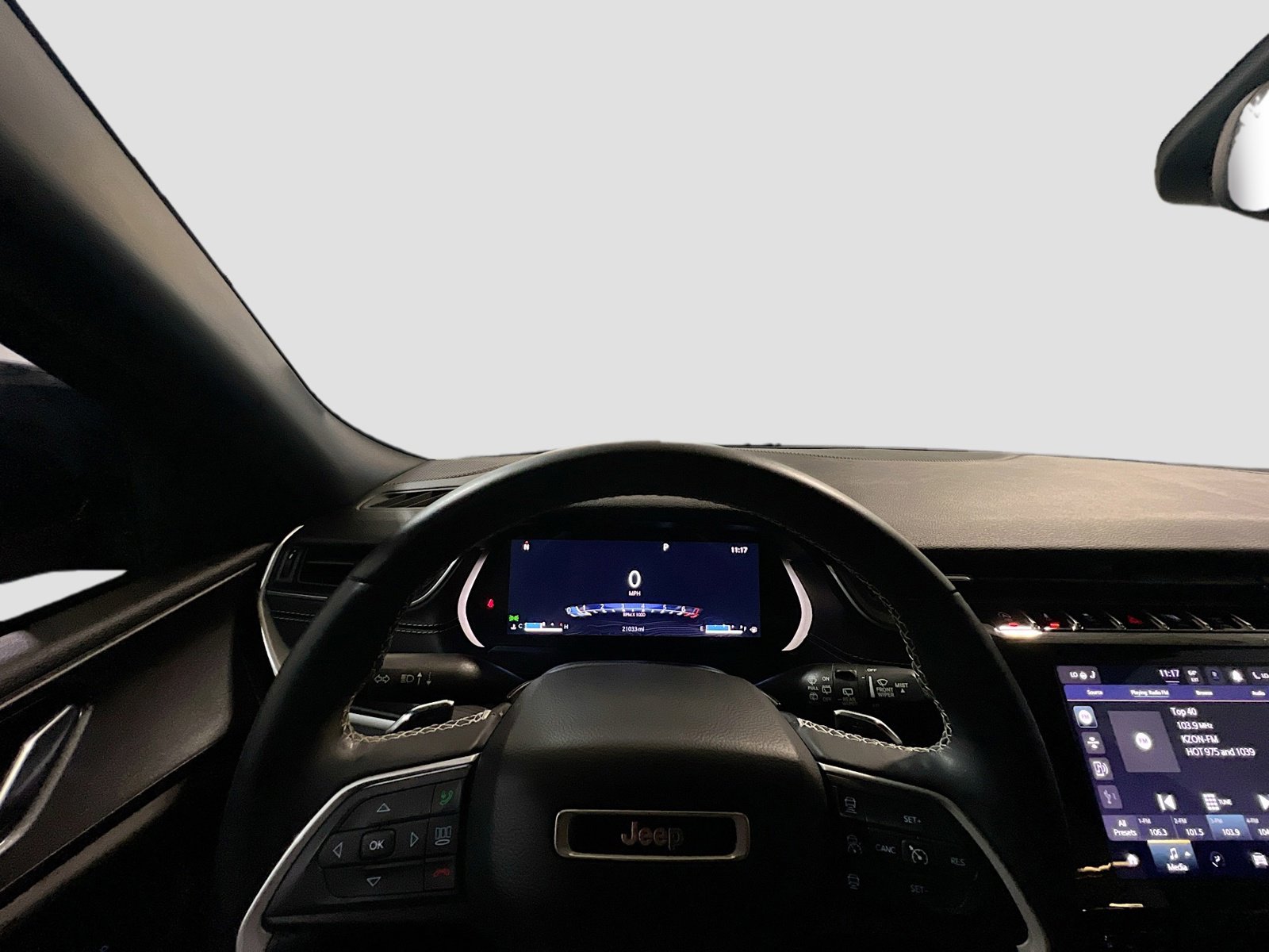 Used 2022 Jeep Grand Cherokee L Laredo RWD image 7