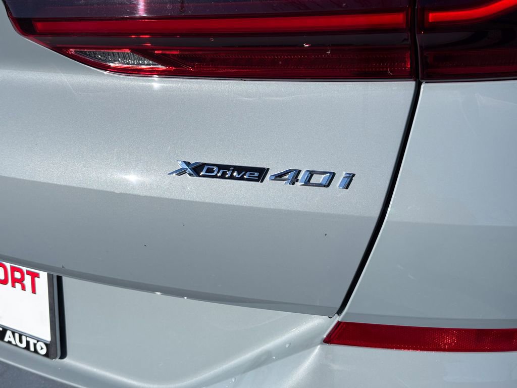 New 2026 BMW X6 xDrive40i image 6