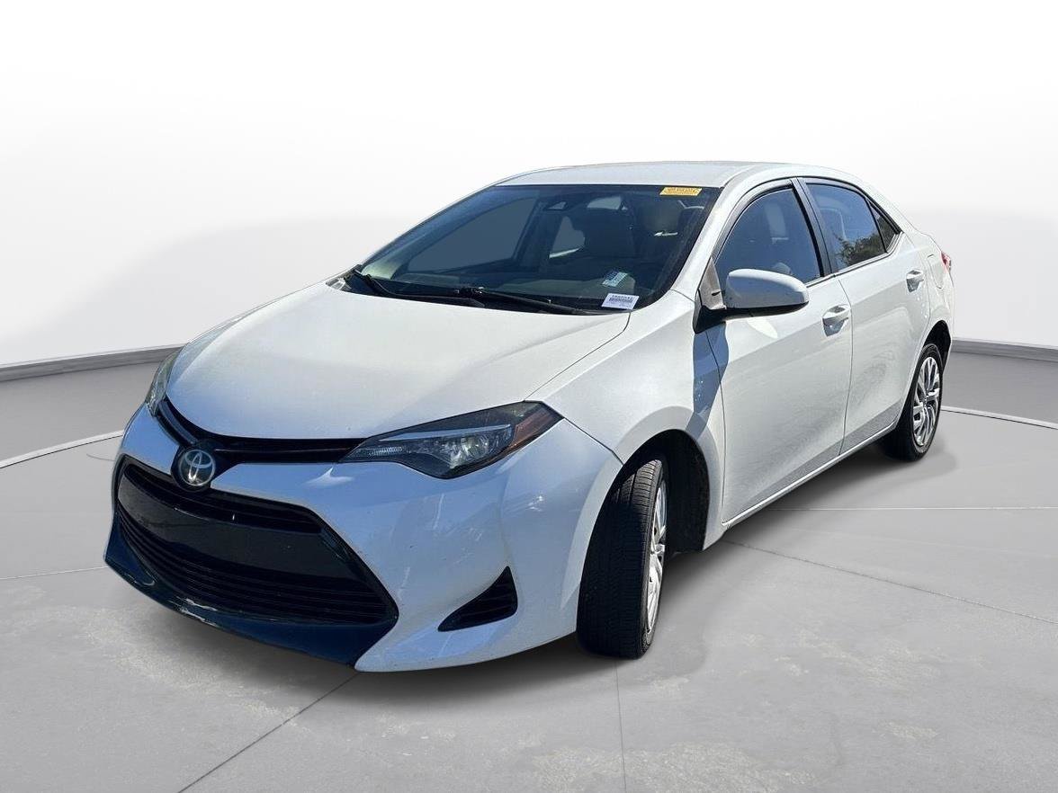 Used 2017 Toyota Corolla LE FWD image 2