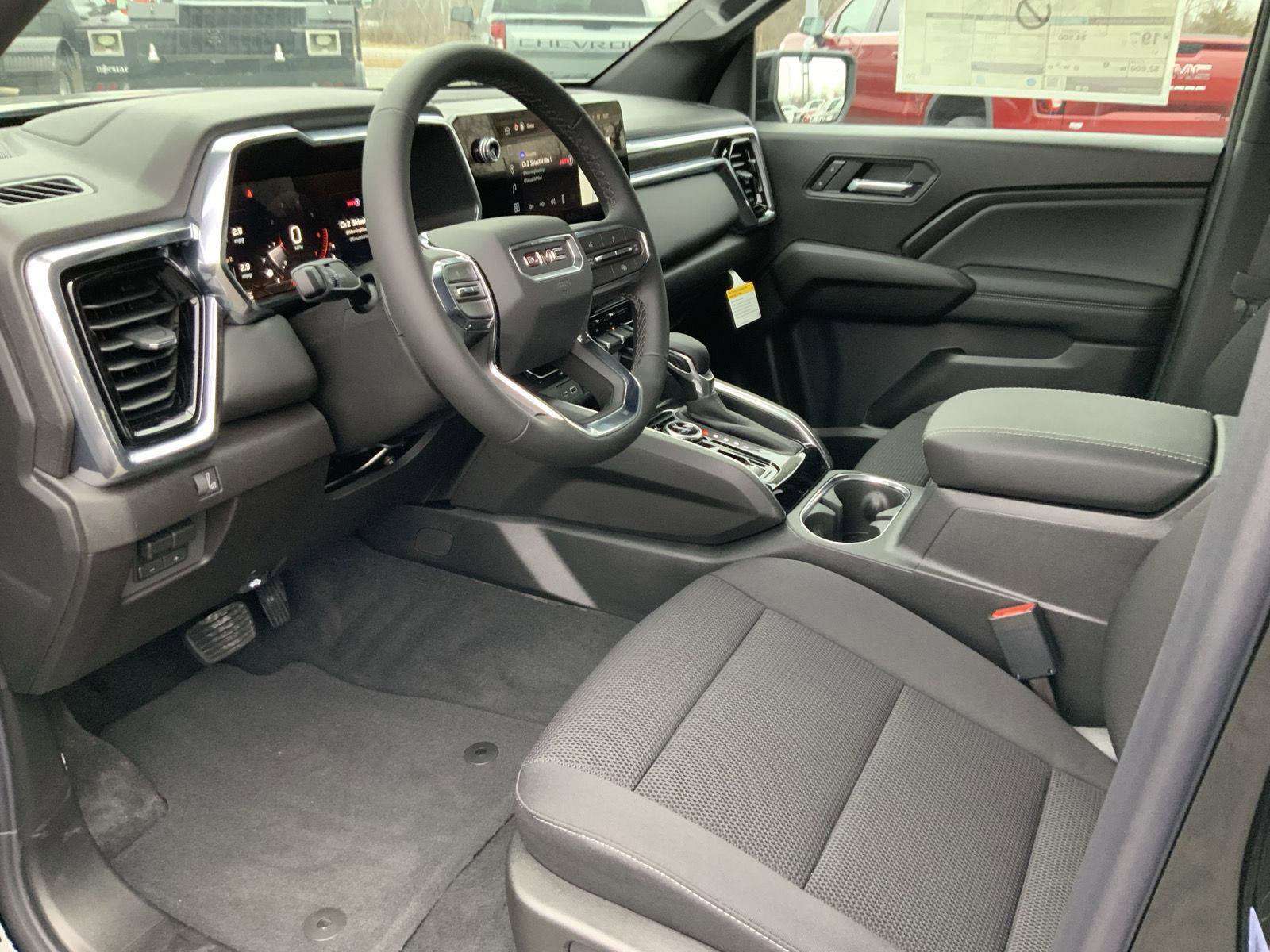 New 2026 GMC Canyon Elevation w/ Convenience Package image 30