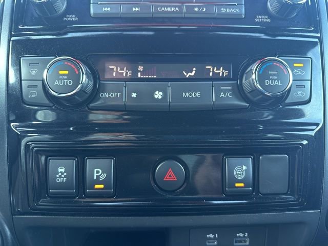 Used 2021 Nissan Titan PRO-4X w/ Off Road Protection Package image 31