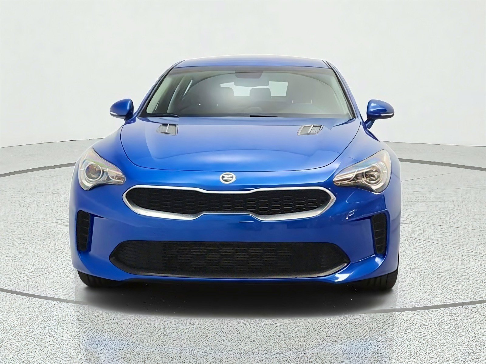 Used 2019 Kia Stinger RWD image 2