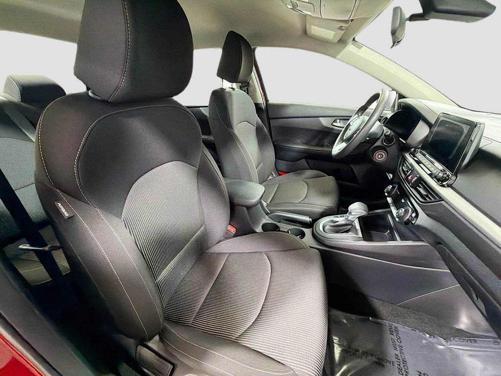 Used 2019 Kia Forte LXS FWD image 27
