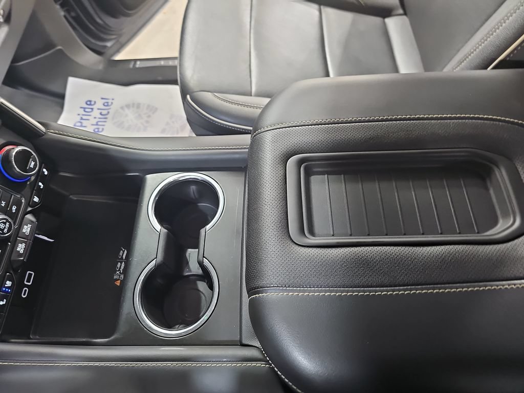 Certified 2023 Chevrolet Suburban Premier AWD/4WD image 32