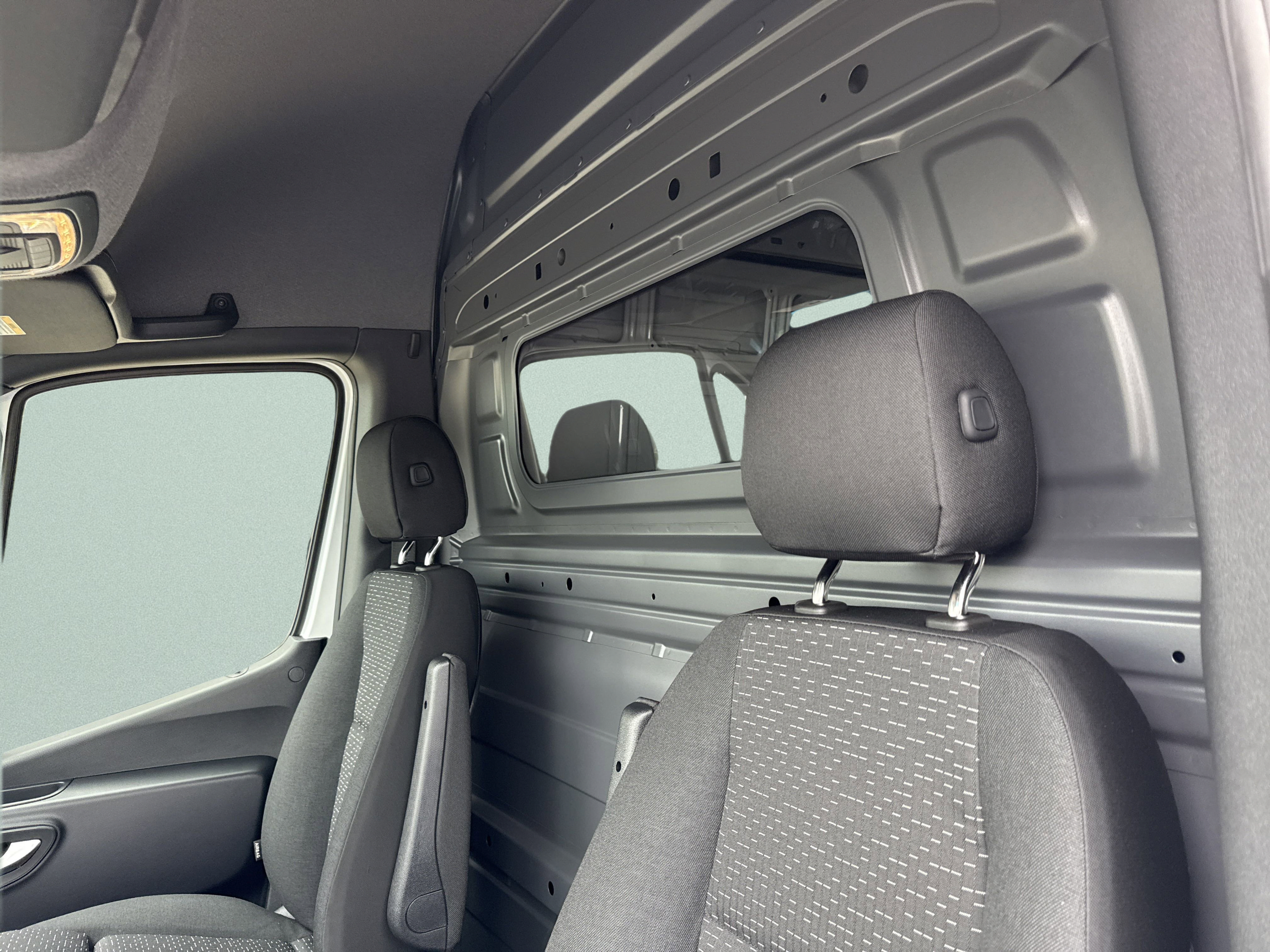 New 2025 Mercedes-Benz Sprinter 2500 image 19
