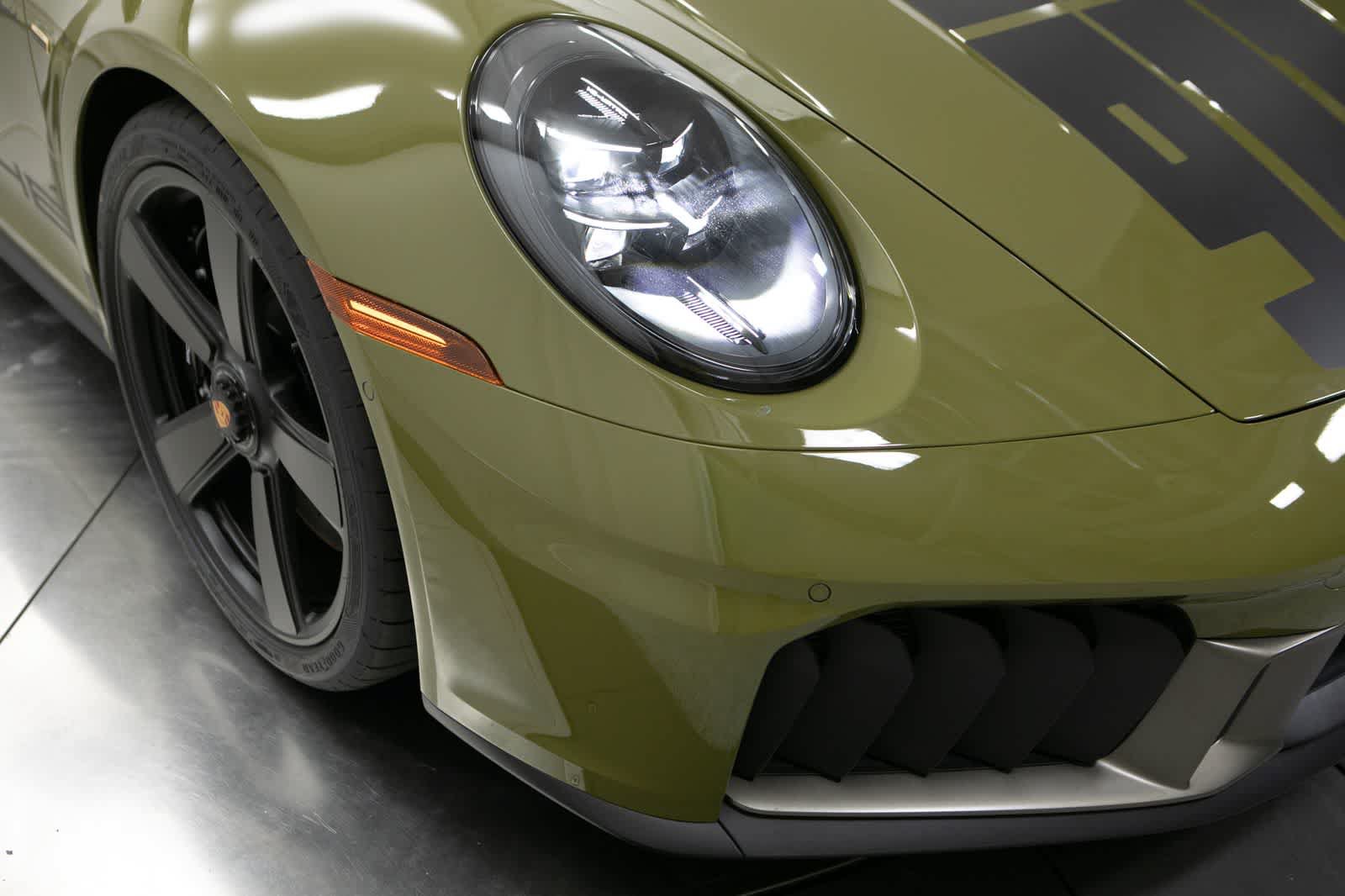 New 2026 Porsche 911 GTS RWD image 12