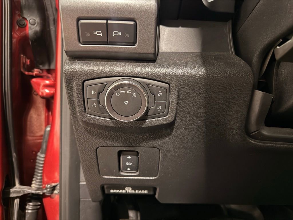Used 2019 Ford F250 XLT w/ XLT Premium Package AWD/4WD image 16