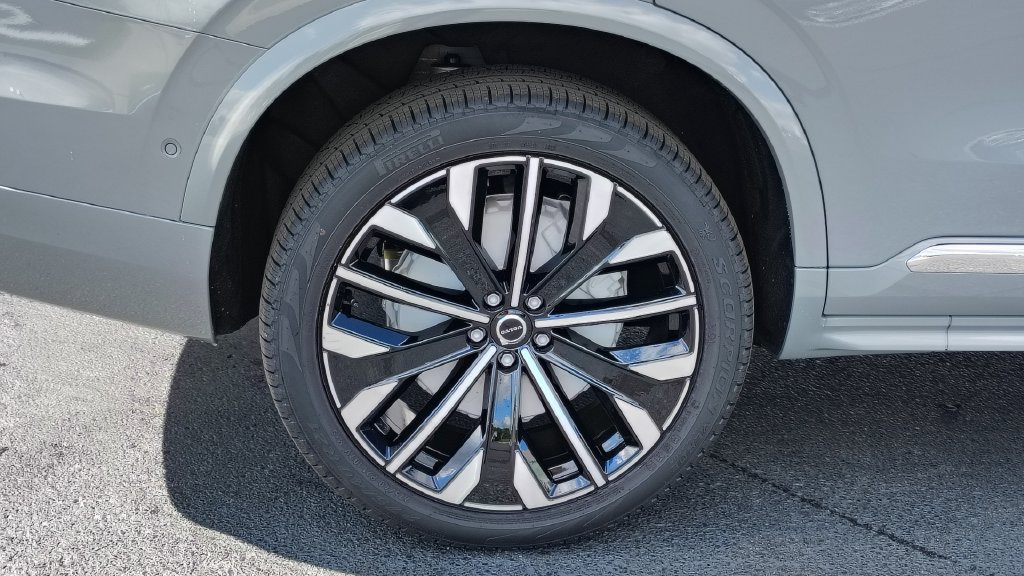 New 2026 Volvo XC90 B6 Plus AWD/4WD image 32