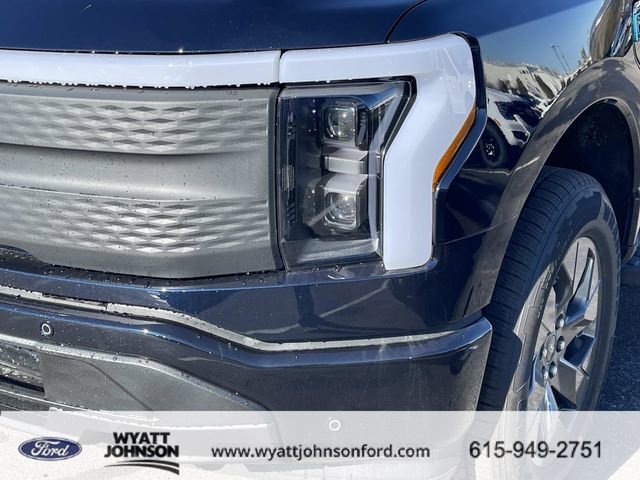 New 2025 Ford F150 Lightning Flash AWD/4WD image 9